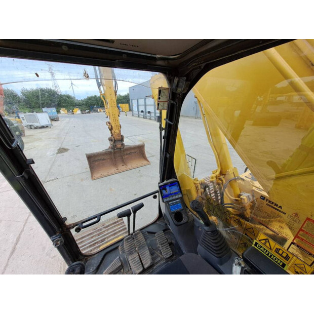 2018 كوماتسو HB365LC-3 Hybrid-46314472