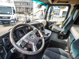 2018-mercedes-benz-actros-1848-1437744-46314754