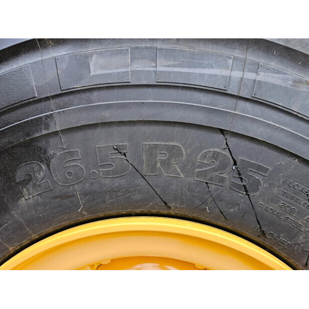 2020 فولفو L180H-46315143