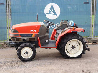 صورة ل تراكتورات زراعية يانمار F-7