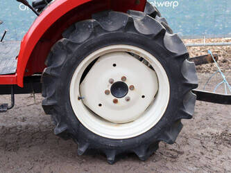 mitsubishi-mt165-1437794-46316276