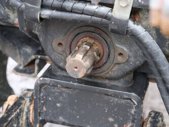 mitsubishi-mt165-1437794-46316280