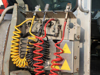 2009-terberg-yt182-1437798-46316414