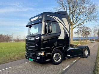 2017-scania-r500-1437801-46316511