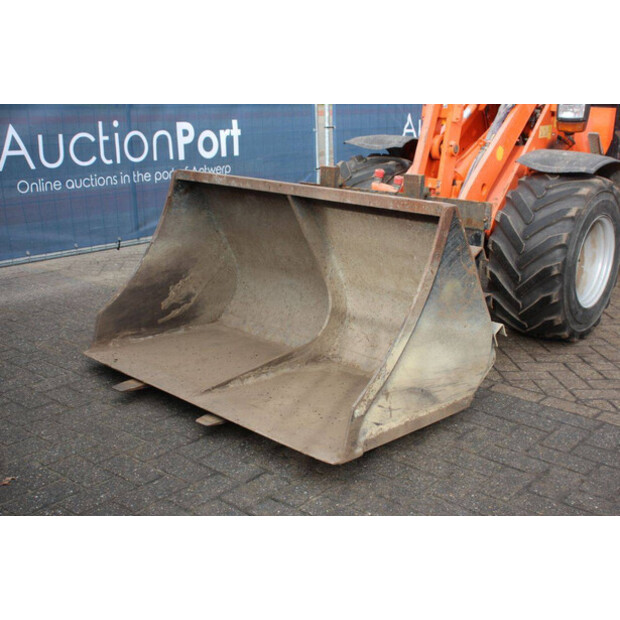 2011 Schäffer 2436-46316630