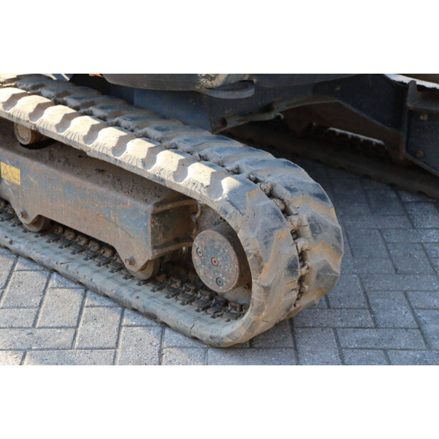 2016 KUBOTA U27-4-46316684