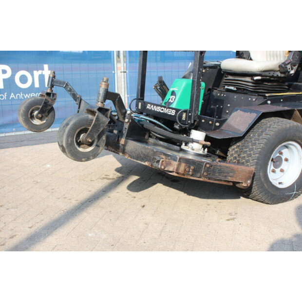 2015 Ransomes HR300-46316748