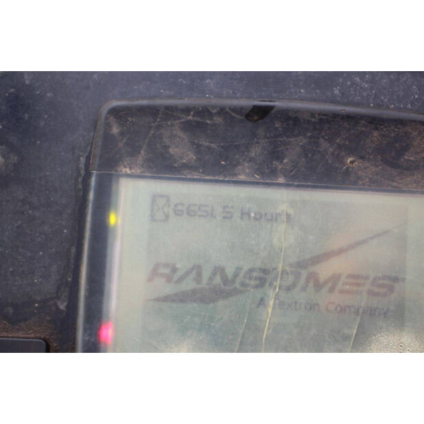 2015 Ransomes HR300-46316752