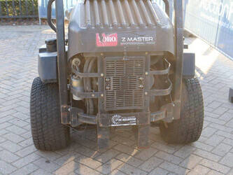 2014-toro-zeroturn-7000-1437810-46316770