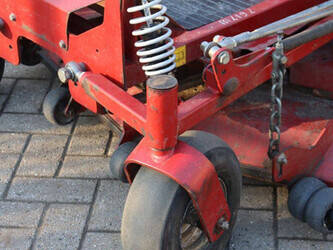 2018-ferris-zeroturn-is2100z-1437811-46316795