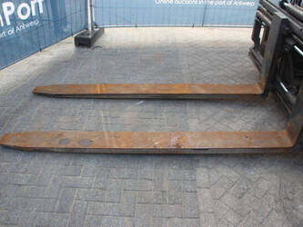 2011-linde-h80d-01-46316823