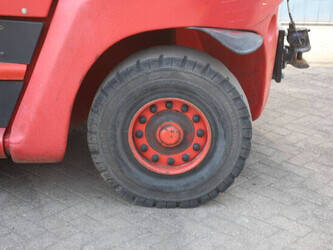 2011-linde-h80d-01-46316827