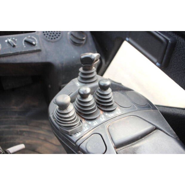 2013 Linde H25D-02-46317003