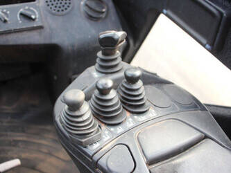 2013-linde-h25d-02-1437817-46317003