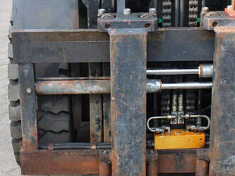 2005-mitsubishi-fd35n-1437823-46317180