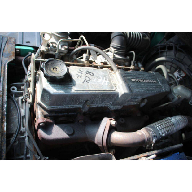 2005 ميتسوبيشي FD35N-46317189