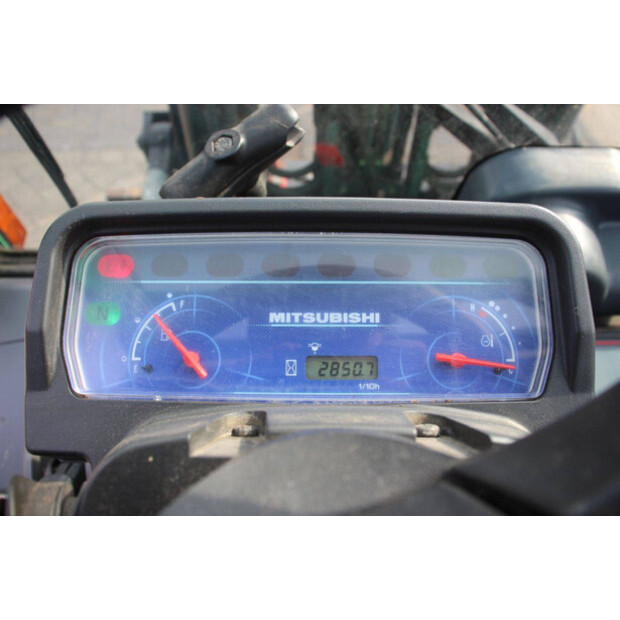 2005 ميتسوبيشي FD35N-46317197