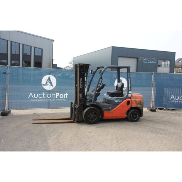 2009 Toyota 02-8FDF30-46317203