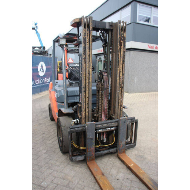 2009 Toyota 02-8FDF30-46317208