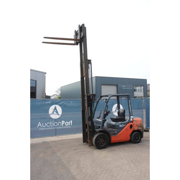 2009 Toyota 02-8FDF30-46317232