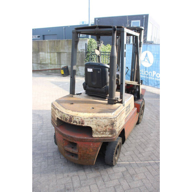 NISSAN FJ02A25-46317240