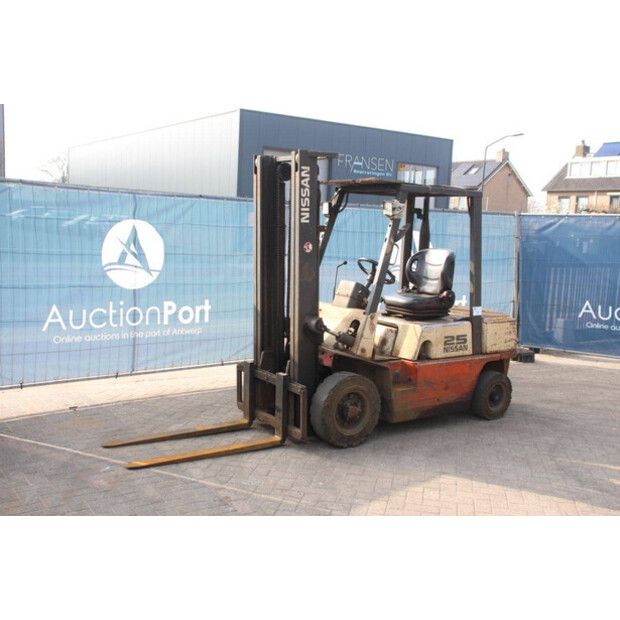 NISSAN FJ02A25-46317243