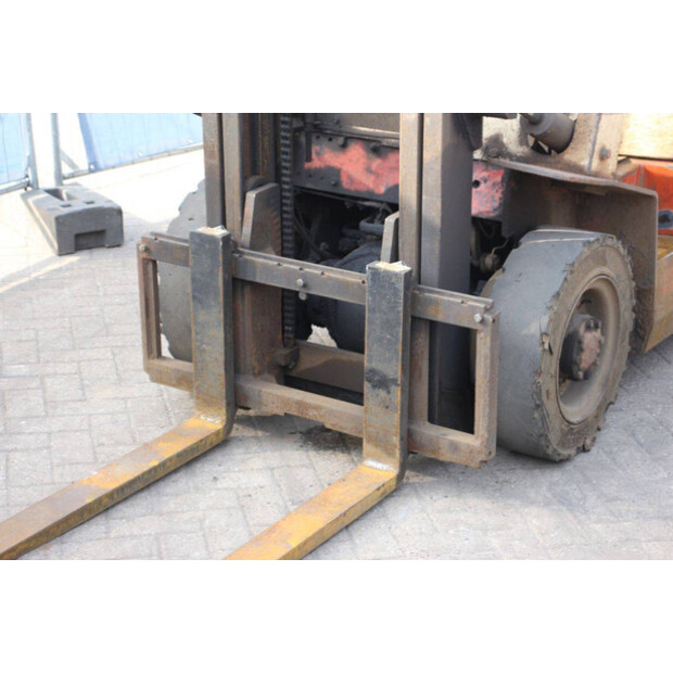 NISSAN FJ02A25-46317245