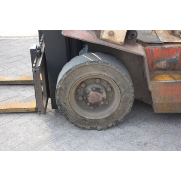 NISSAN FJ02A25-46317247