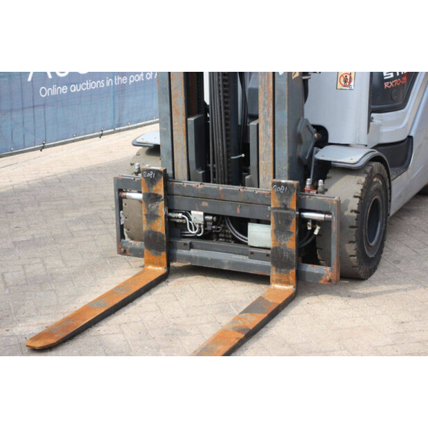 2019 Still RX70-25-46317301