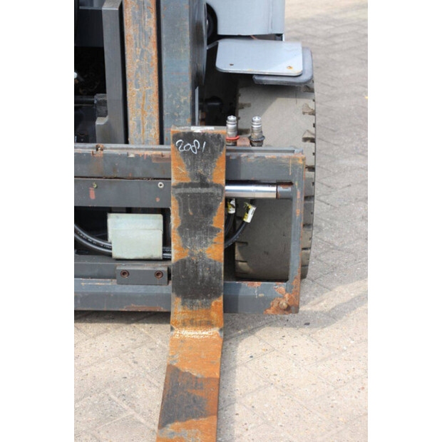 2019 Still RX70-25-46317302