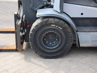 2019-still-rx70-25-1437827-46317305