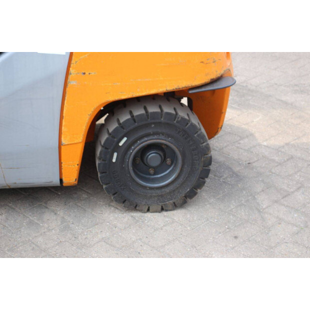 2019 Still RX70-25-46317306