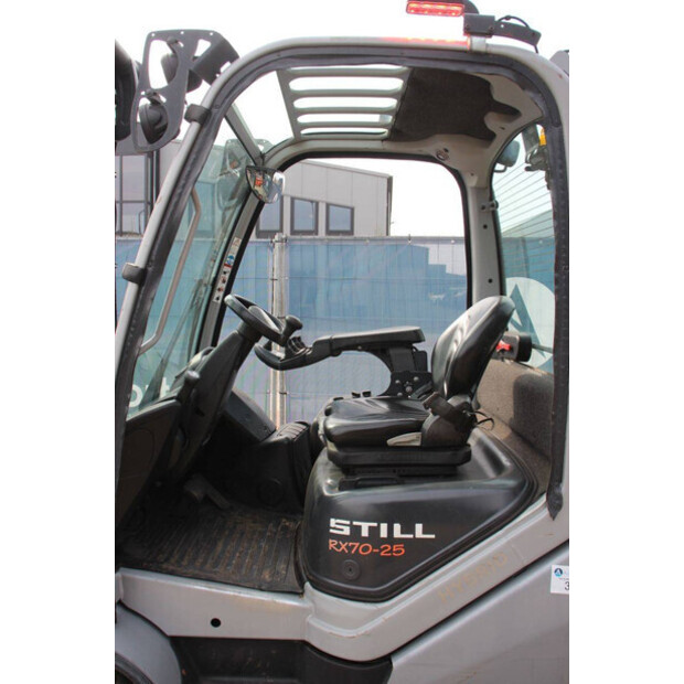 2019 Still RX70-25-46317311