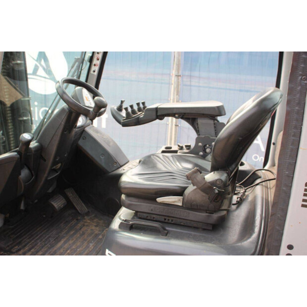 2019 Still RX70-25-46317312