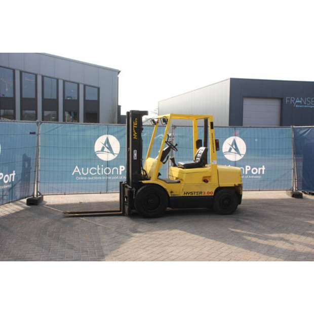 2000 Hyster H3.00XM-46317324