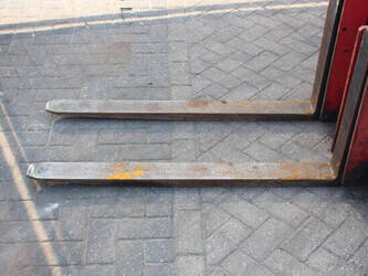 2004-hyster-h3-00xm-1437833-46317484