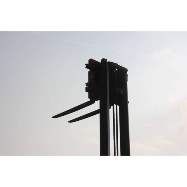 2004 Hyster H3.00XM-46317503