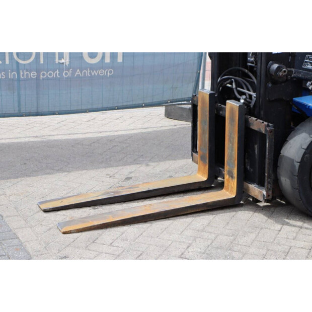 2001 Caterpillar DP35K-46317513