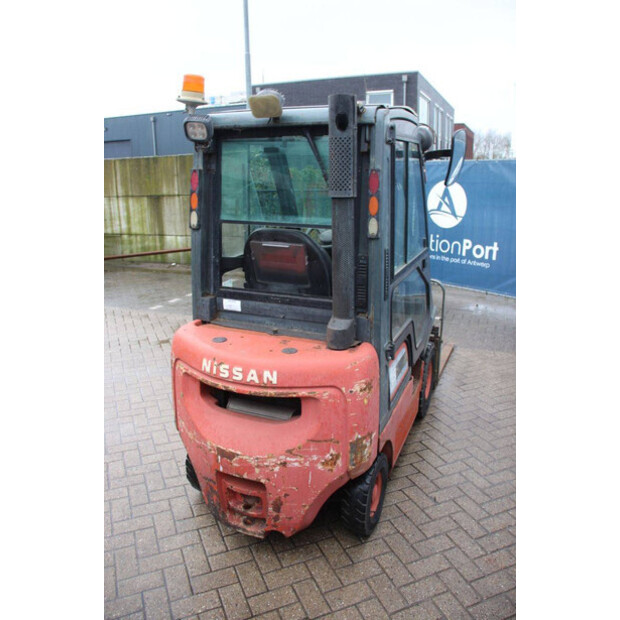 2000 NISSAN FDGTA150-46317593