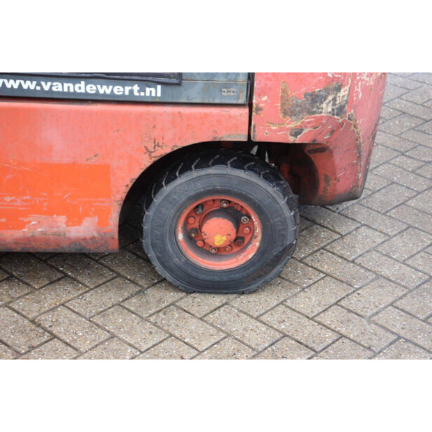 2000 NISSAN FDGTA150-46317603