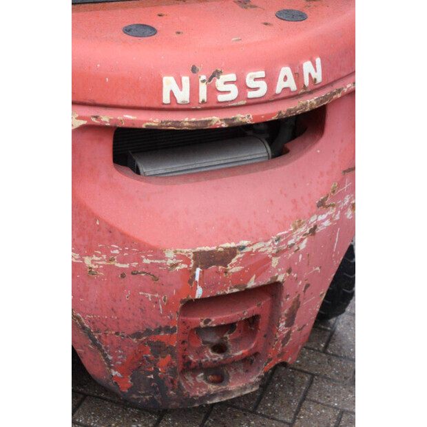 2000 NISSAN FDGTA150-46317605