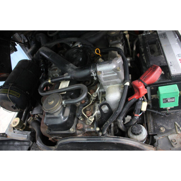 2000 NISSAN FDGTA150-46317606