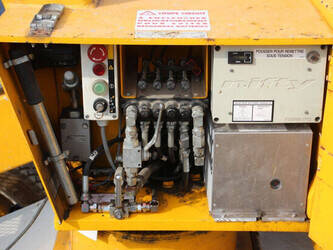 2011-nifty-hr12ne-1437844-46317836