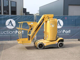 صورة ل رافعات هوائية 2014 هولوت STAR 10-1