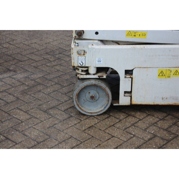 2013 جيني GS-1932-46318185