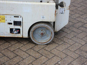 2013-genie-gs-1932-1437856-46318186