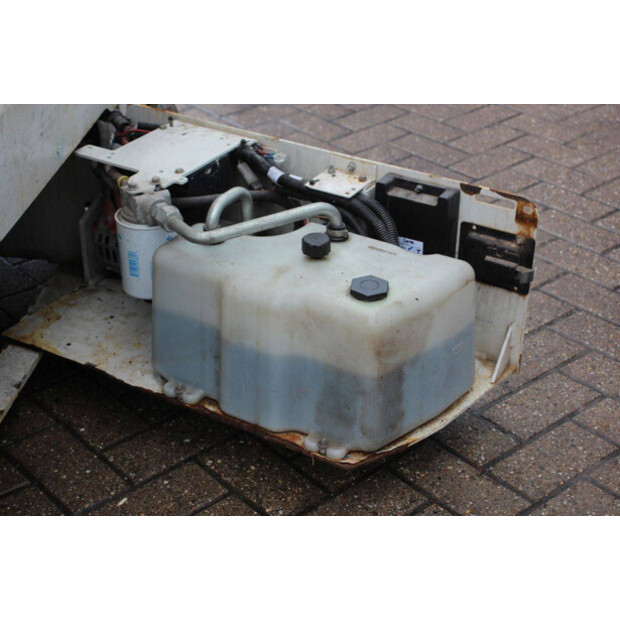 2013 جيني GS-1932-46318193