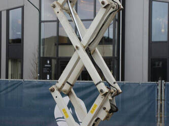 2013-genie-gs-1932-1437856-46318200