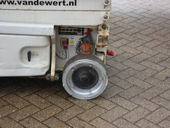 2015-jlg-1930es-1437859-46318267