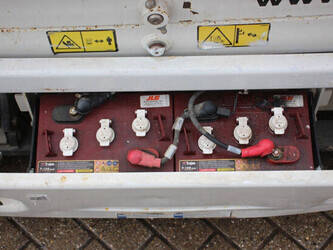 2015-jlg-1930es-1437859-46318270